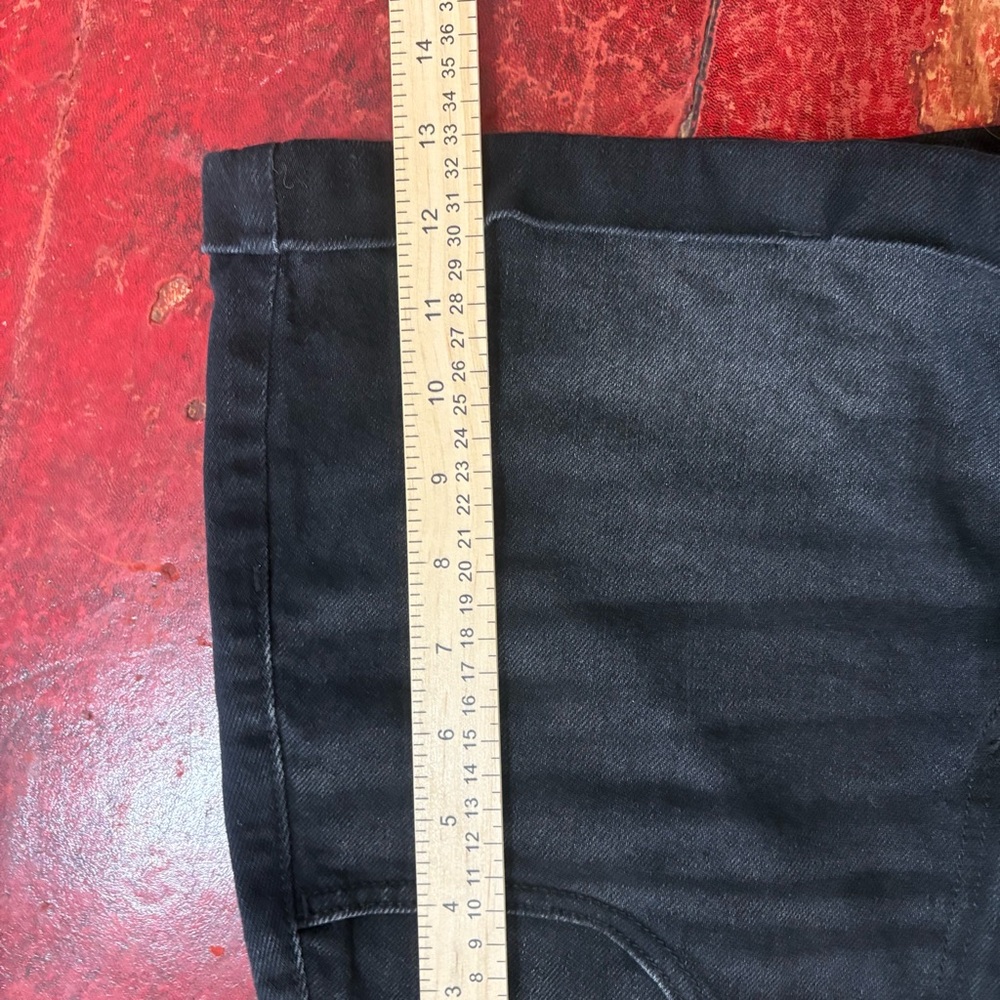 SO Black Jean Mom Shorts High-Waisted Cuffed 13 / 31W - Picture 6 of 6